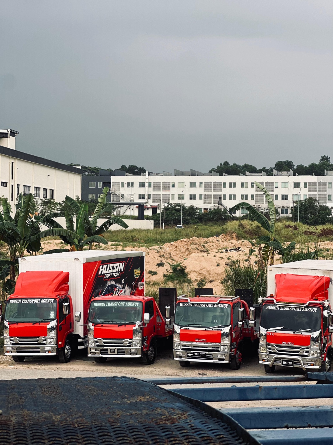 Armada lori merah HTA
